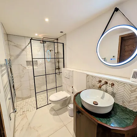 شقة Stunning New In With Mont Blanc Views *
