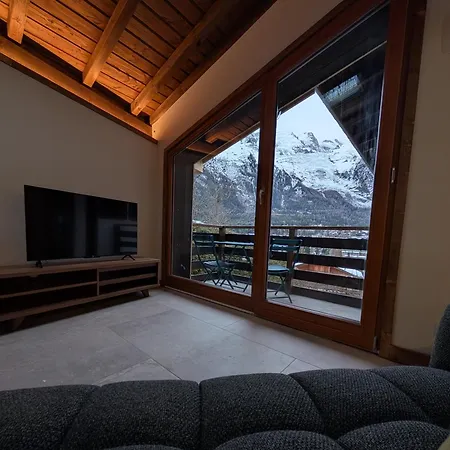Stunning New In With Mont Blanc Views *