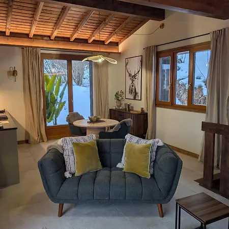 Stunning New In With Mont Blanc Views